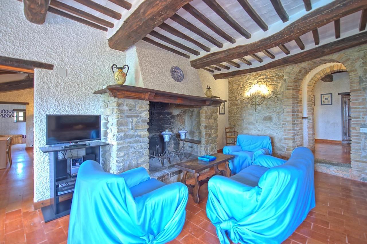 Villa Uccellaia By Posarellivillas Agello Exterior photo